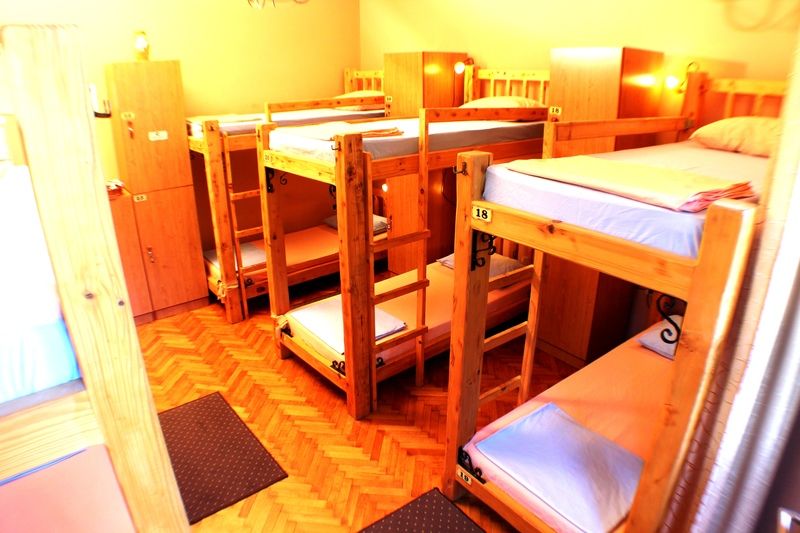 Reveller'S Hostel Dordegol Dış mekan fotoğraf