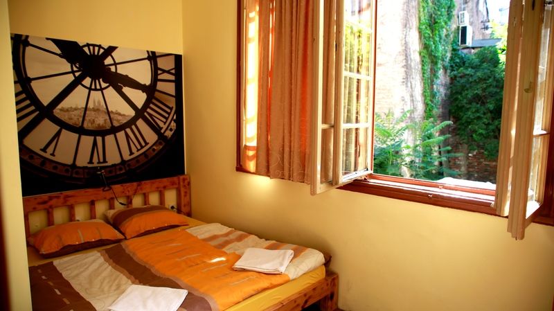 Reveller'S Hostel Dordegol Dış mekan fotoğraf