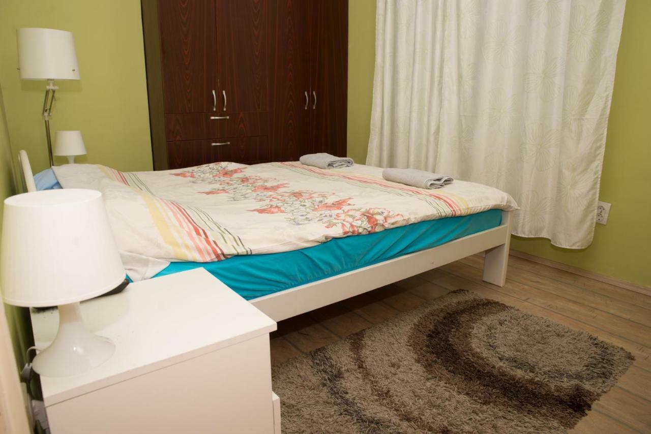Reveller'S Hostel Dordegol Dış mekan fotoğraf